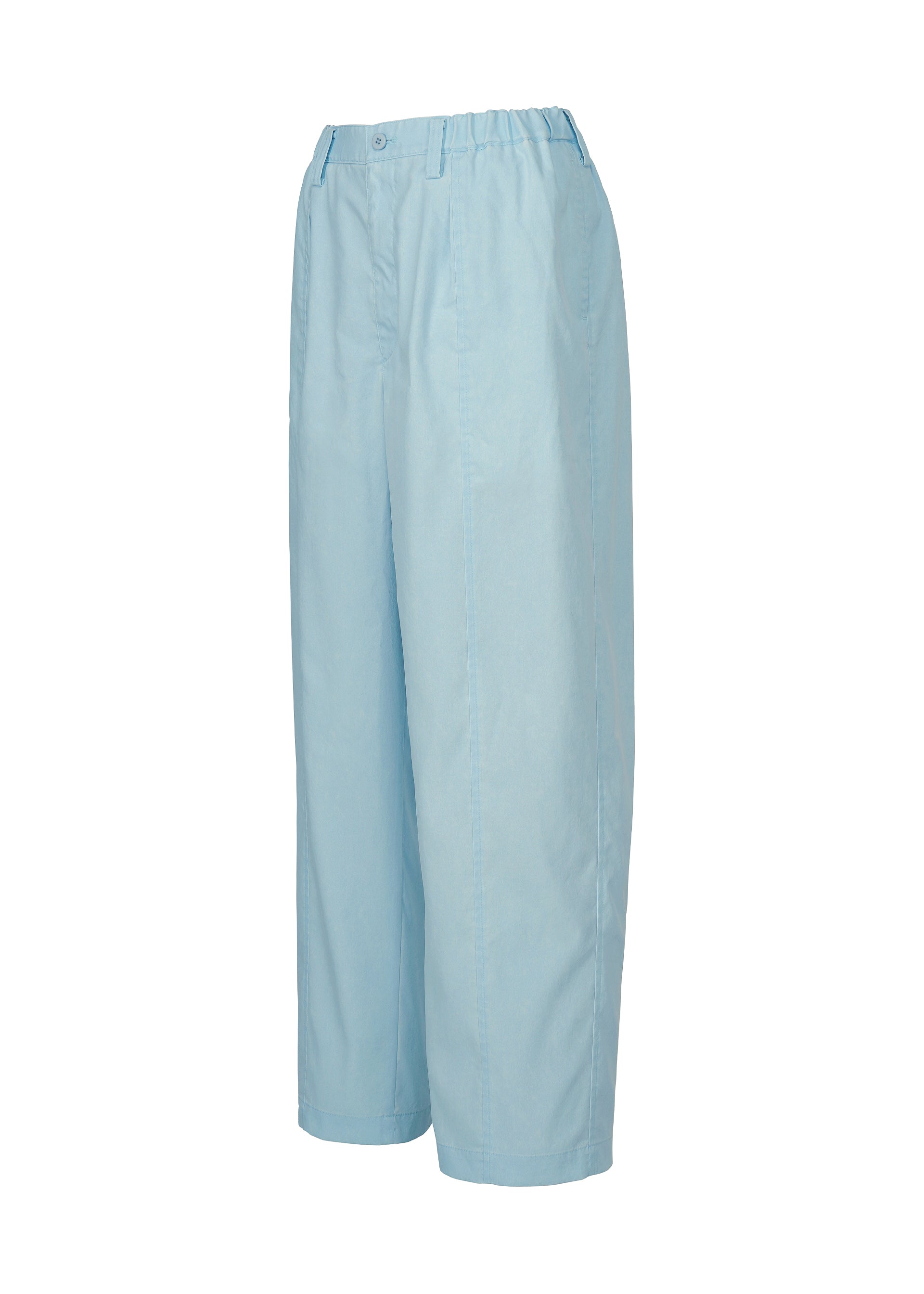A detail shot of the IM MEN AIR WASH trousers.