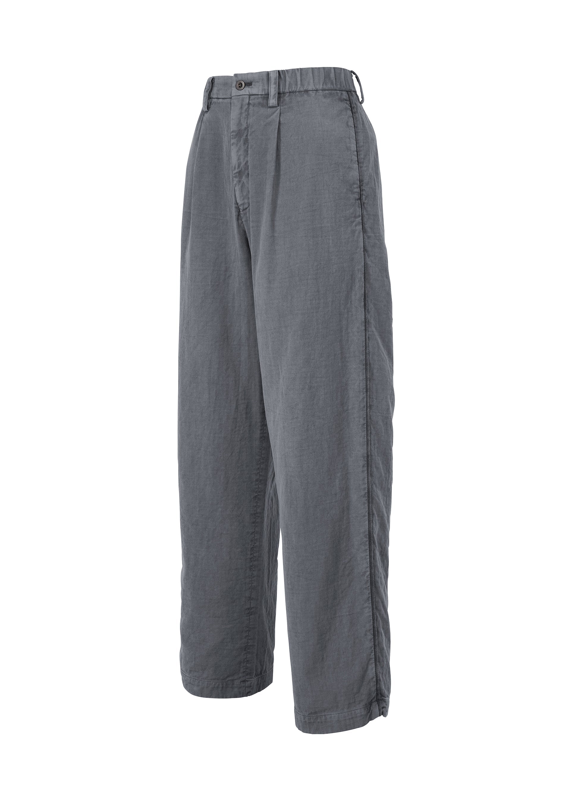 A detail shot of the IM MEN PIGMENT DOUBLE FACE COTTON trousers.