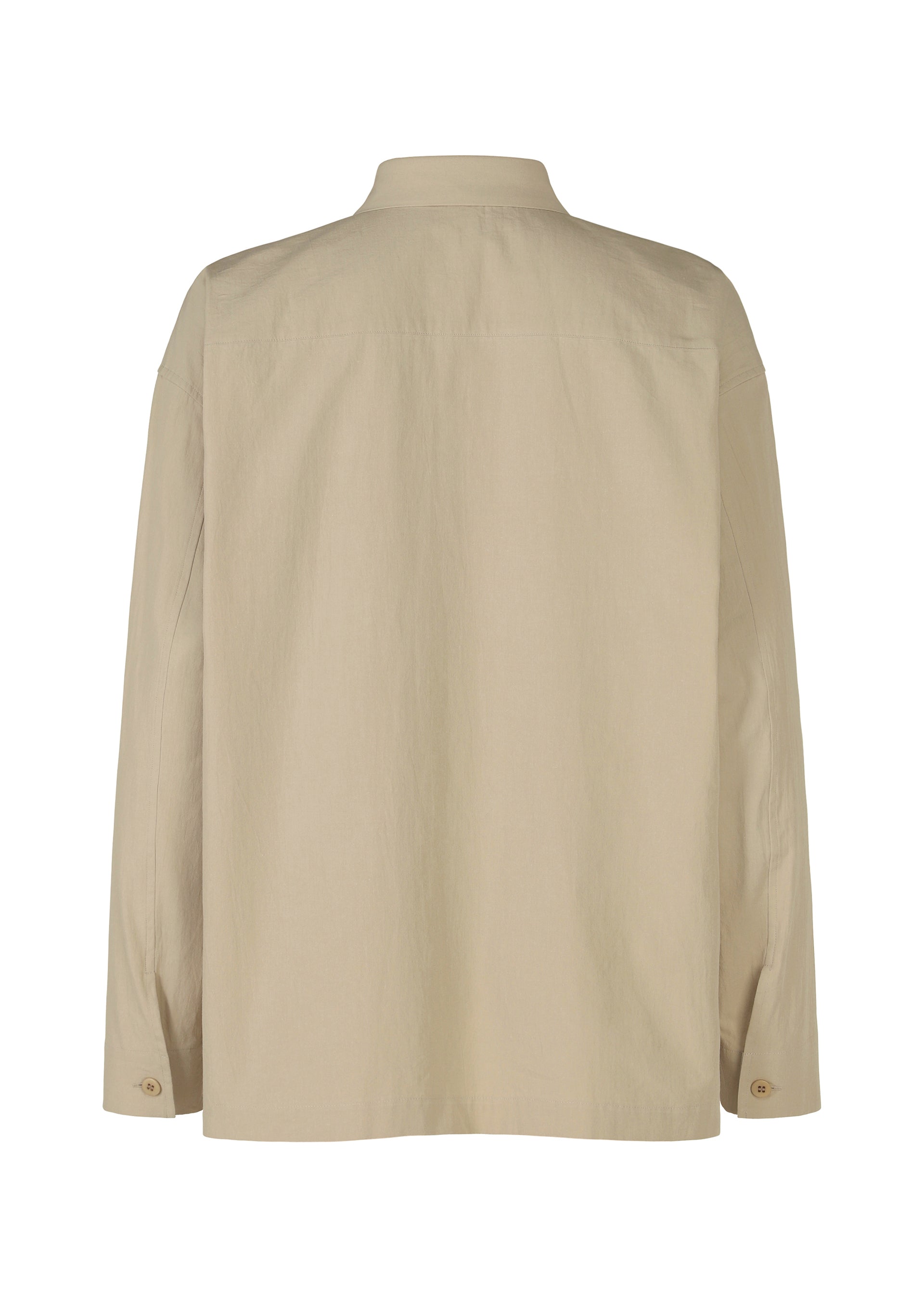 A detail shot of the IM MEN WHITE SHIRT clothing.