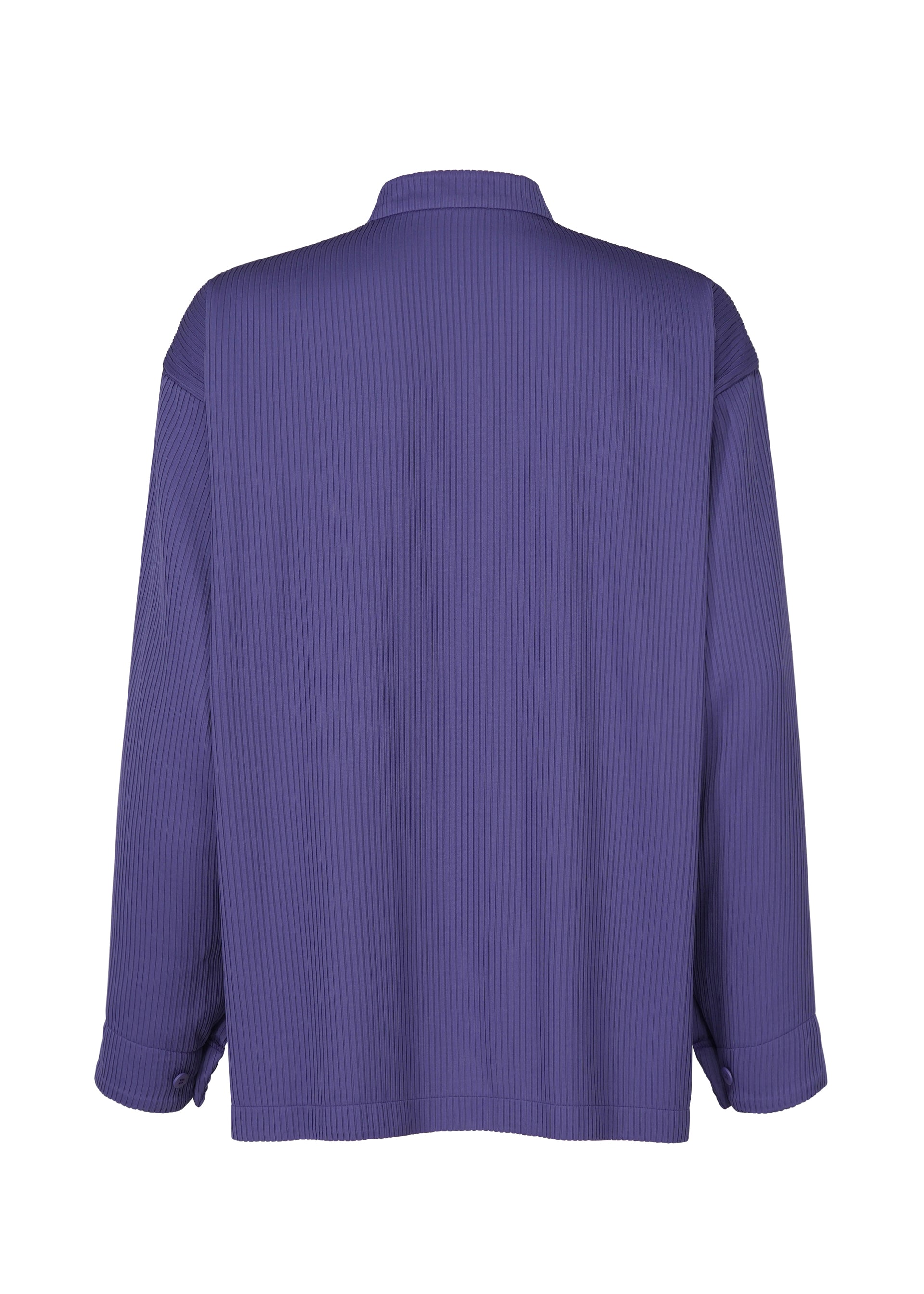 A detail shot of the IM MEN ONE SIDE TUCK SHIRT shirt.