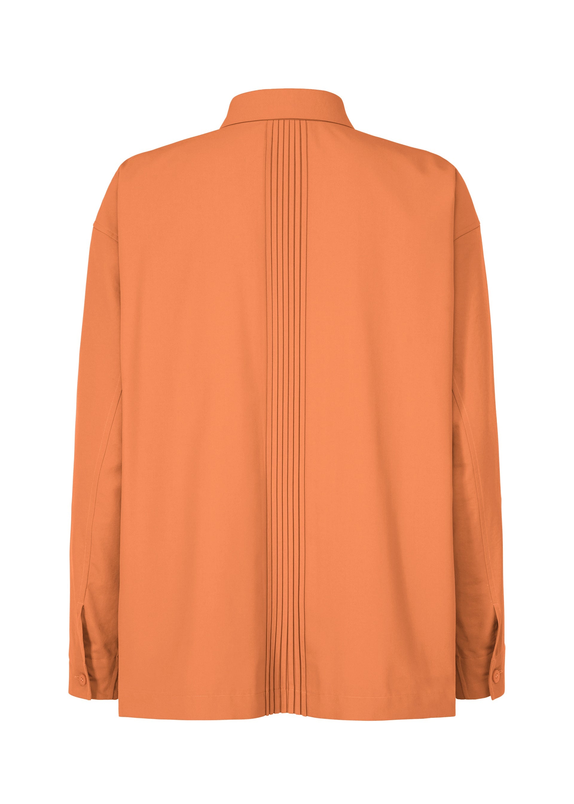 A detail shot of the IM MEN PLEATS SHIRT shirt.
