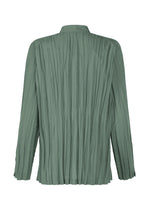 A detail shot of the IM MEN WRINKLE SHIRT shirt.