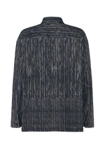 A detail shot of the IM MEN CURVINESS SHIRT shirt.