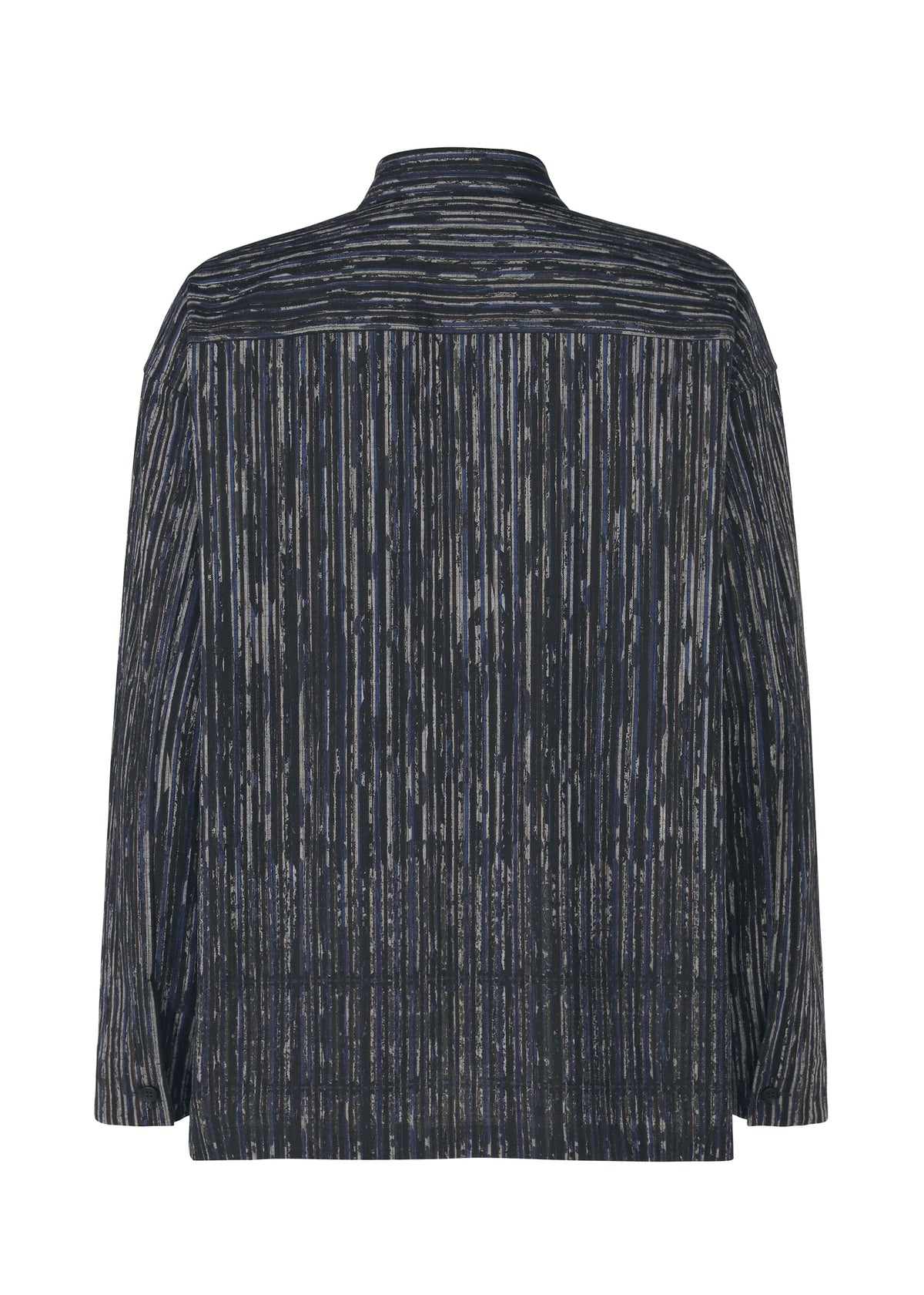 A detail shot of the IM MEN CURVINESS SHIRT shirt.