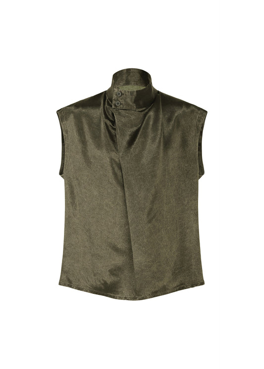 A product shot of the IM MEN SATIN WASH top in khaki (65).