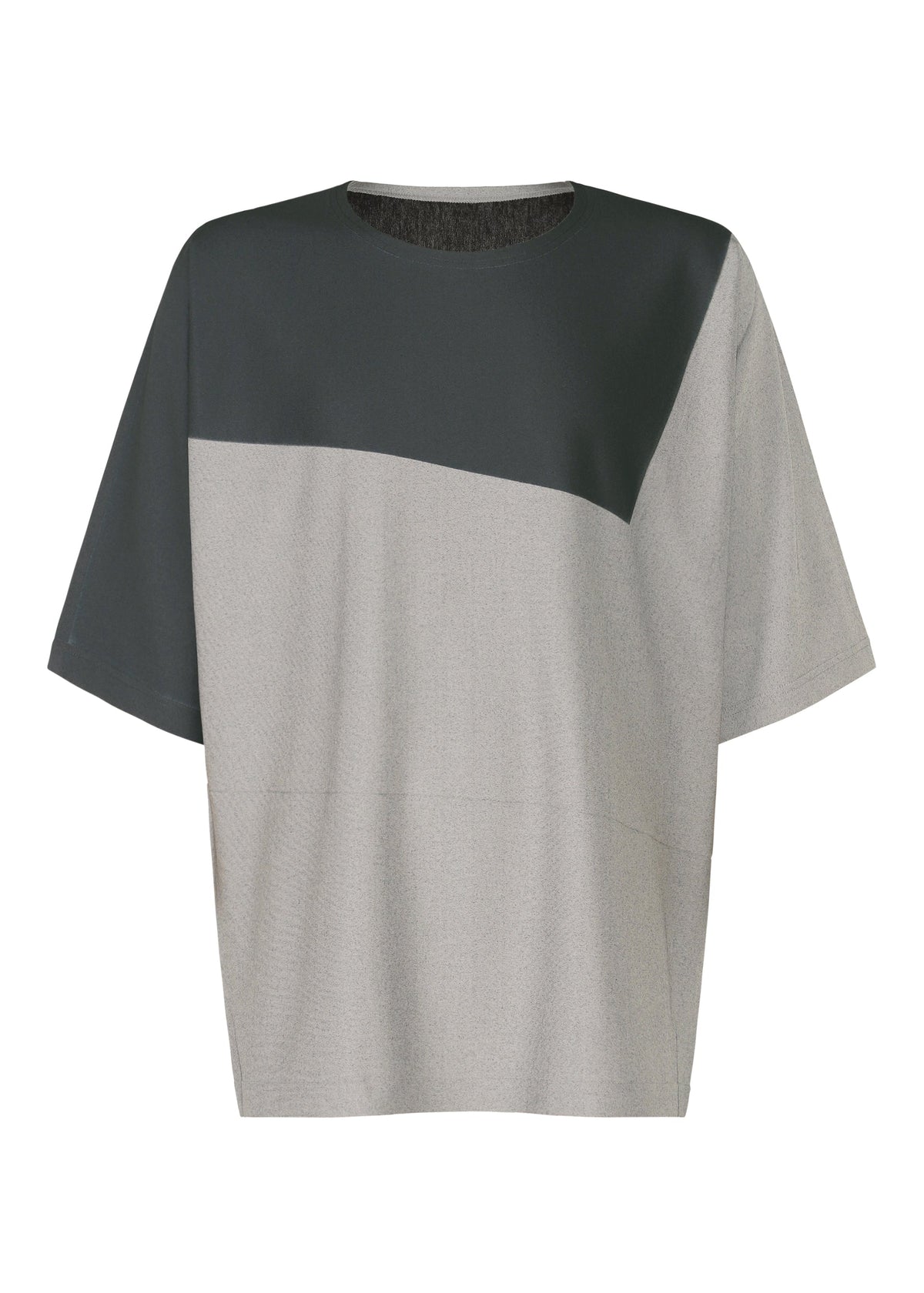 A product shot of the IM MEN GEOMETRY PLATING JERSEY top in black (15).