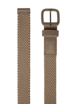 A detail shot of the IM MEN STRETCH MESH BELT belt.