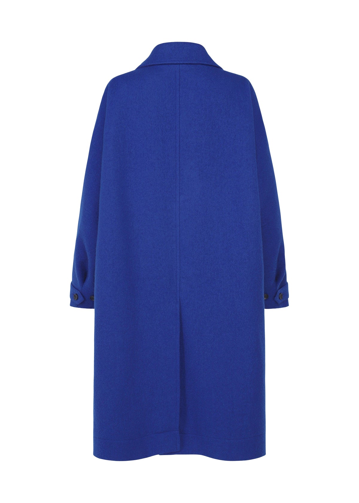 A detail shot of the IM MEN FULLER WOOL coat.