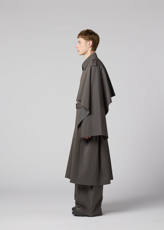 A model wears the IM MEN OVERLAP overlap-coat-brown.