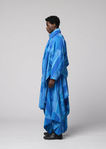 A model wears the IM MEN KASURI kasuri-jacket-blue.
