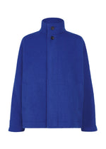 A product shot of the IM MEN FULLER WOOL jacket in blue.