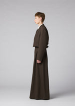 A model wears the IM MEN SHRINK WOOL shrink-wool-short-jacket-black.