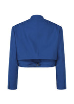 A detail shot of the IM MEN SHRINK WOOL jacket.