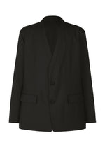 A product shot of the IM MEN SUAVE jacket in black.