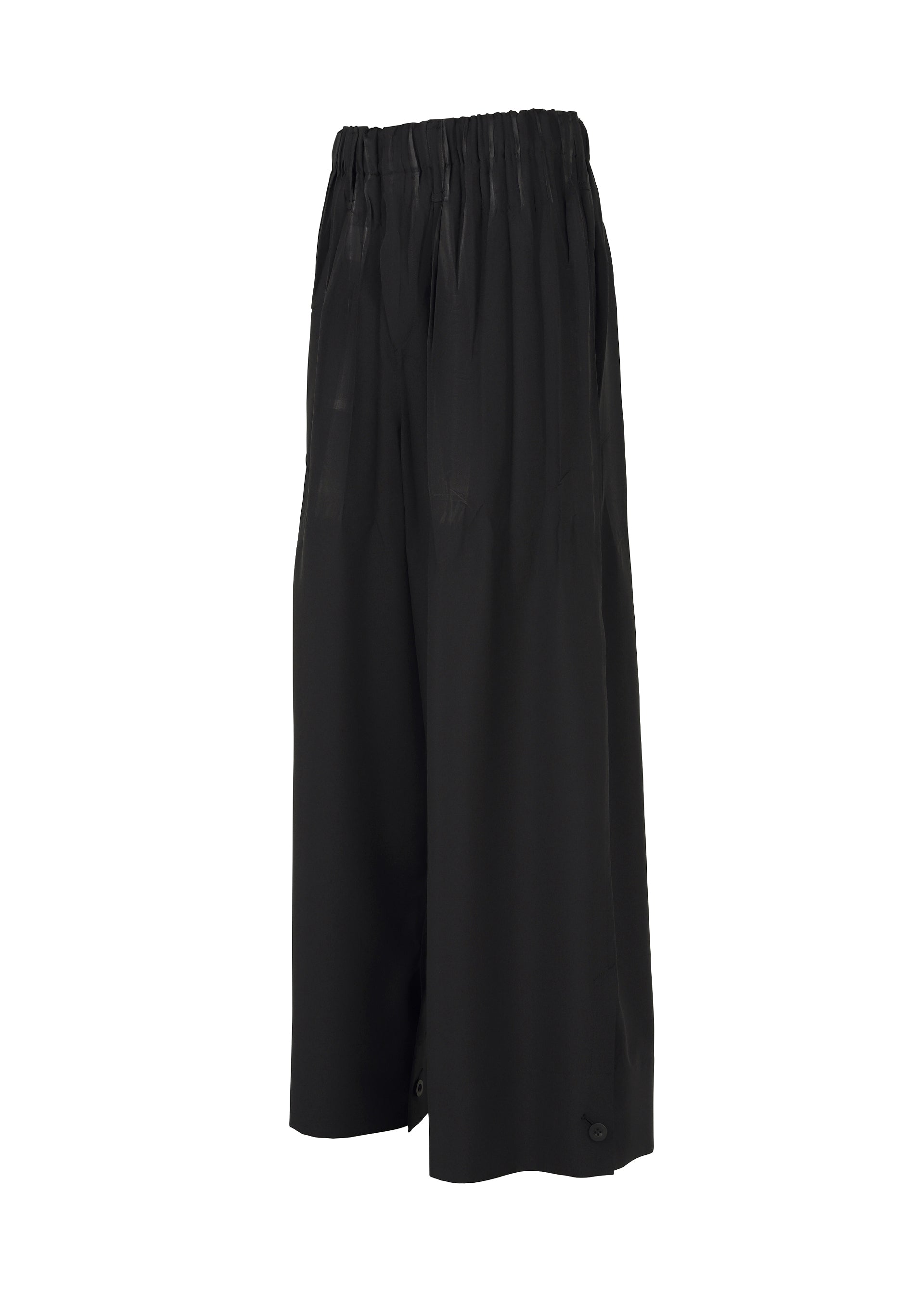 A detail shot of the IM MEN WAFT BLACK trousers.