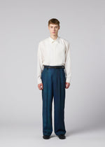 A model wears the IM MEN GRADATION WOOL gradation-wool-straight-leg-trousers-black.