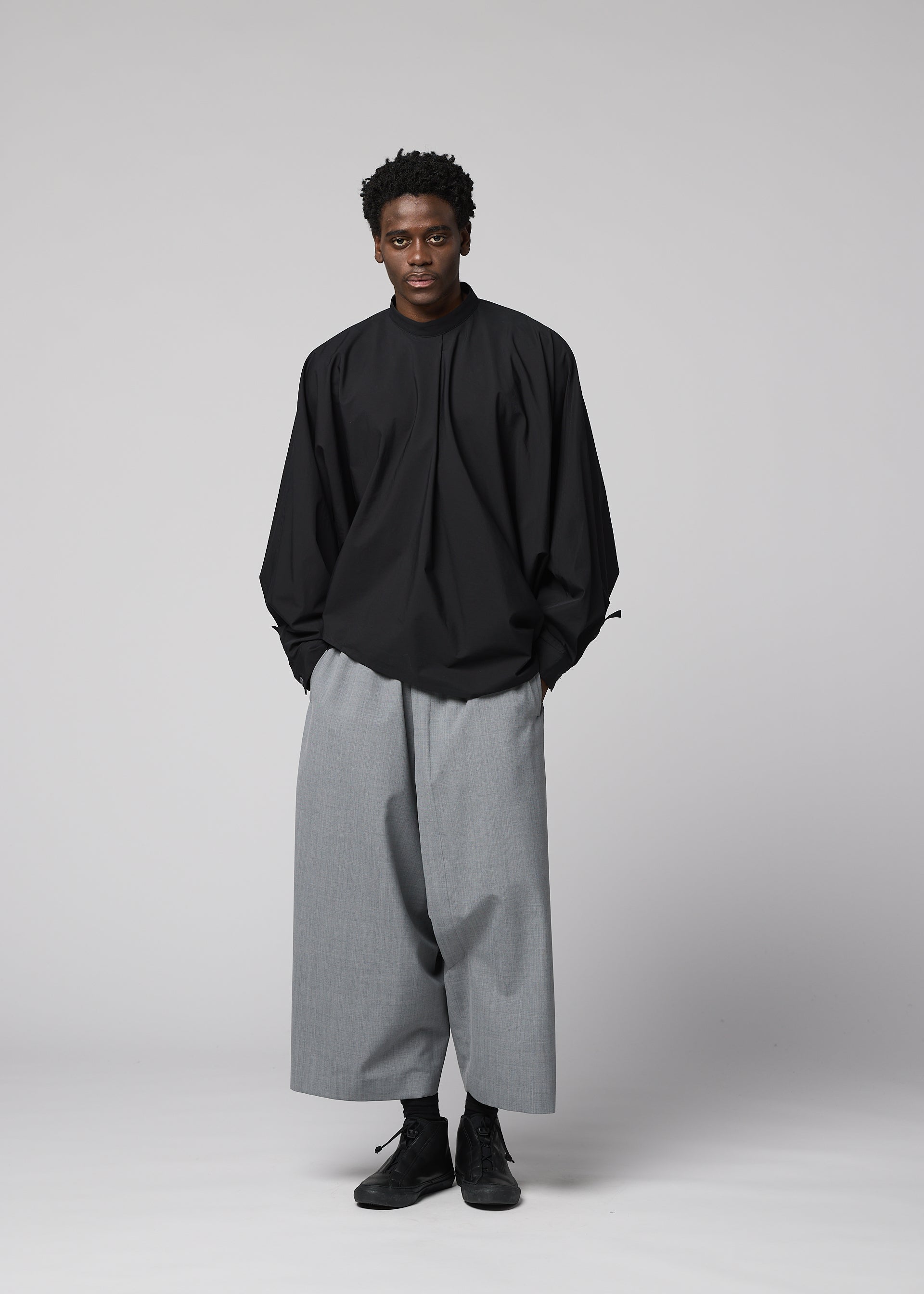 SUAVE Trousers Brown