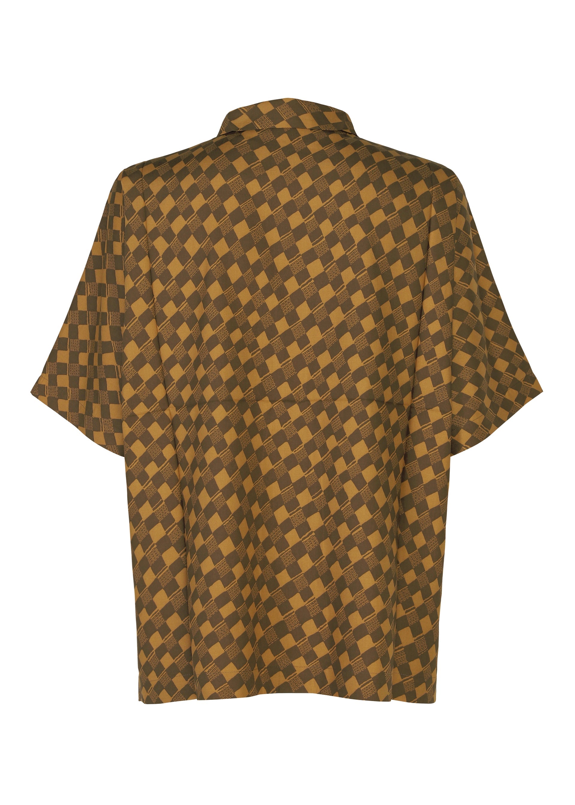 A detail shot of the IM MEN TIE PATTERN SHIRT shirt.