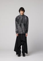 A model wears the IM MEN KASURI kasuri-standing-collar-shirt-black.