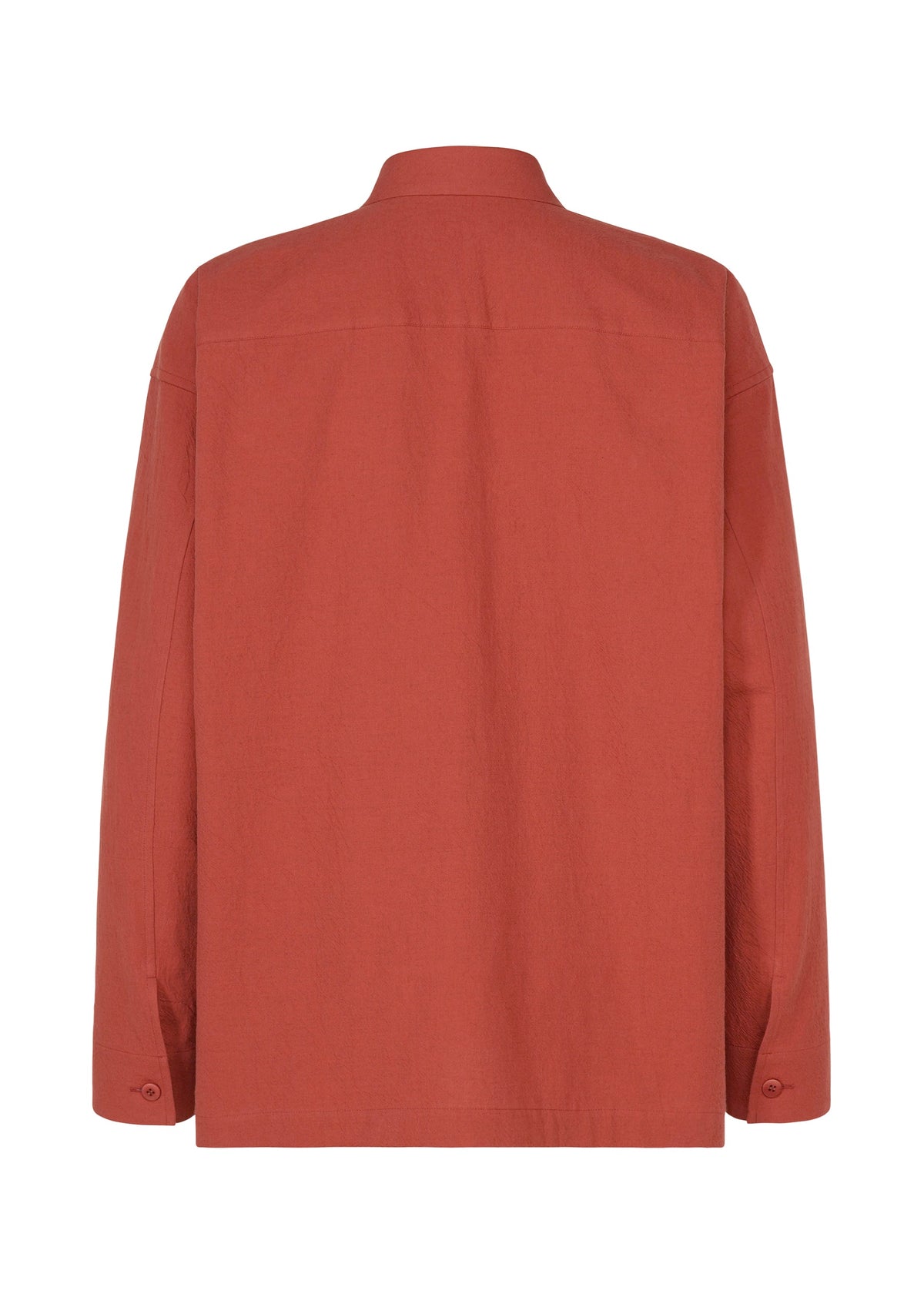 A detail shot of the IM MEN COTTON YAK shirt.