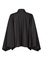 A detail shot of the IM MEN SWING BLACK jacket.