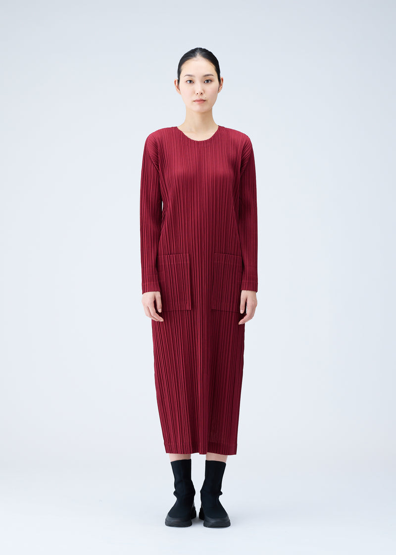 RAMIE PLEATS Dress Carmine