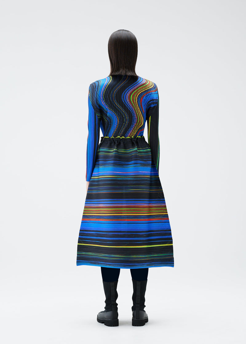 A model wears the PLEATS PLEASE ISSEY MIYAKE WARP top.