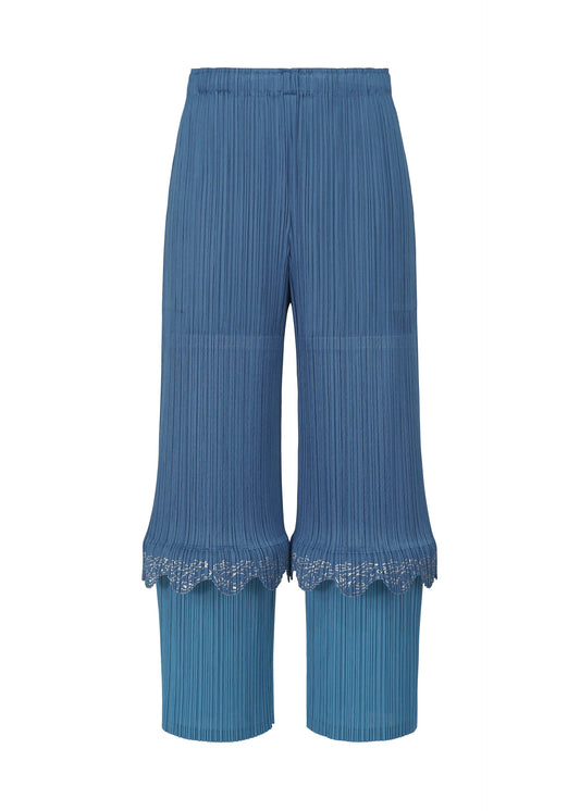 A product shot of the PLEATS PLEASE ISSEY MIYAKE TWINKLE trousers in .