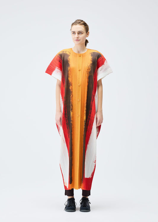 A model wears the PLEATS PLEASE ISSEY MIYAKE JUMP vest.