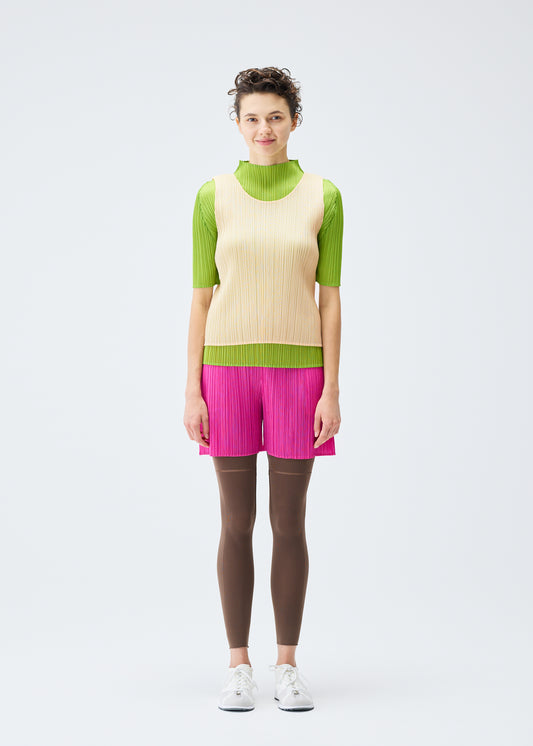 LUCID PLEATS Shorts Bright Pink