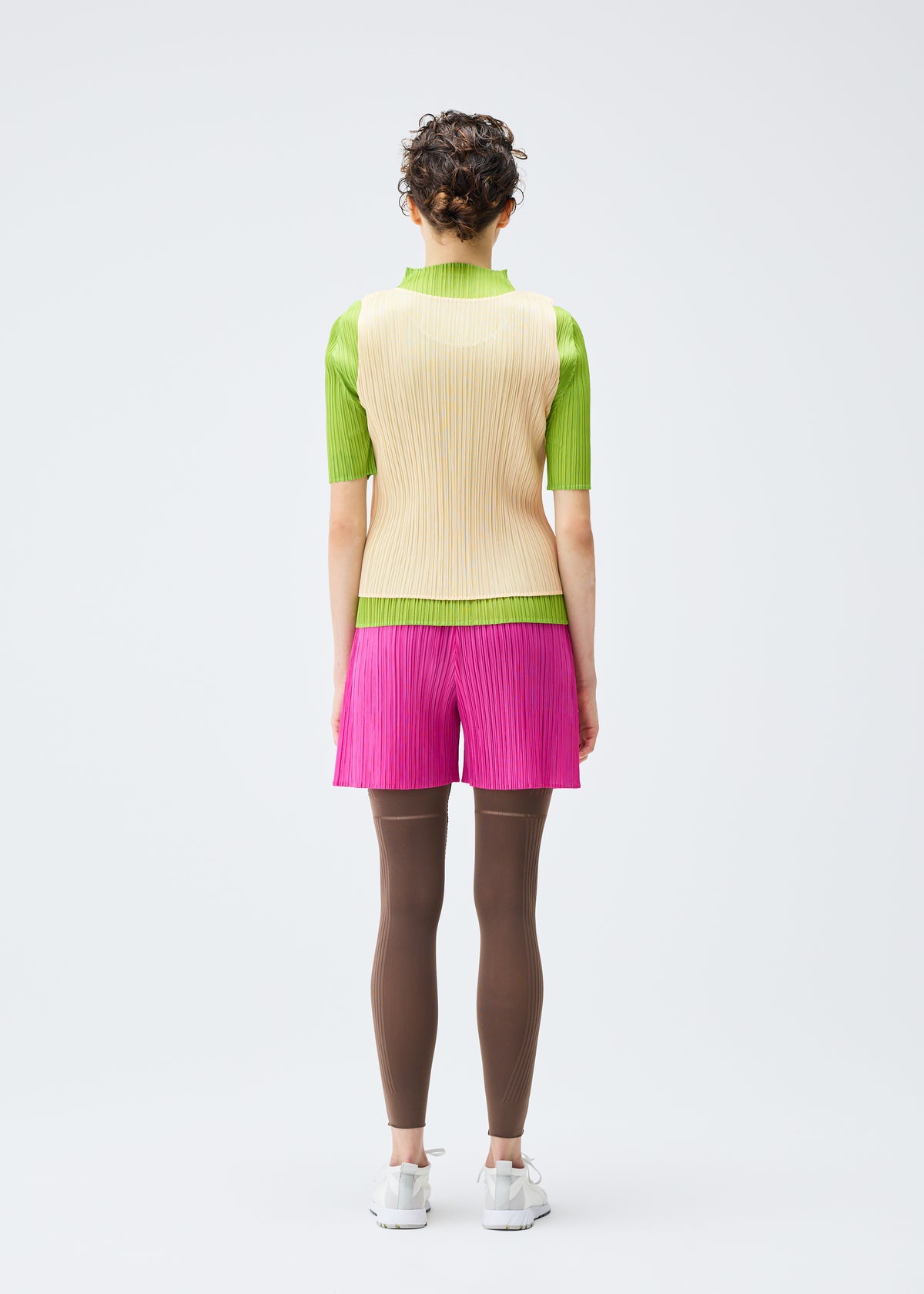 LUCID PLEATS Shorts Yellow Green