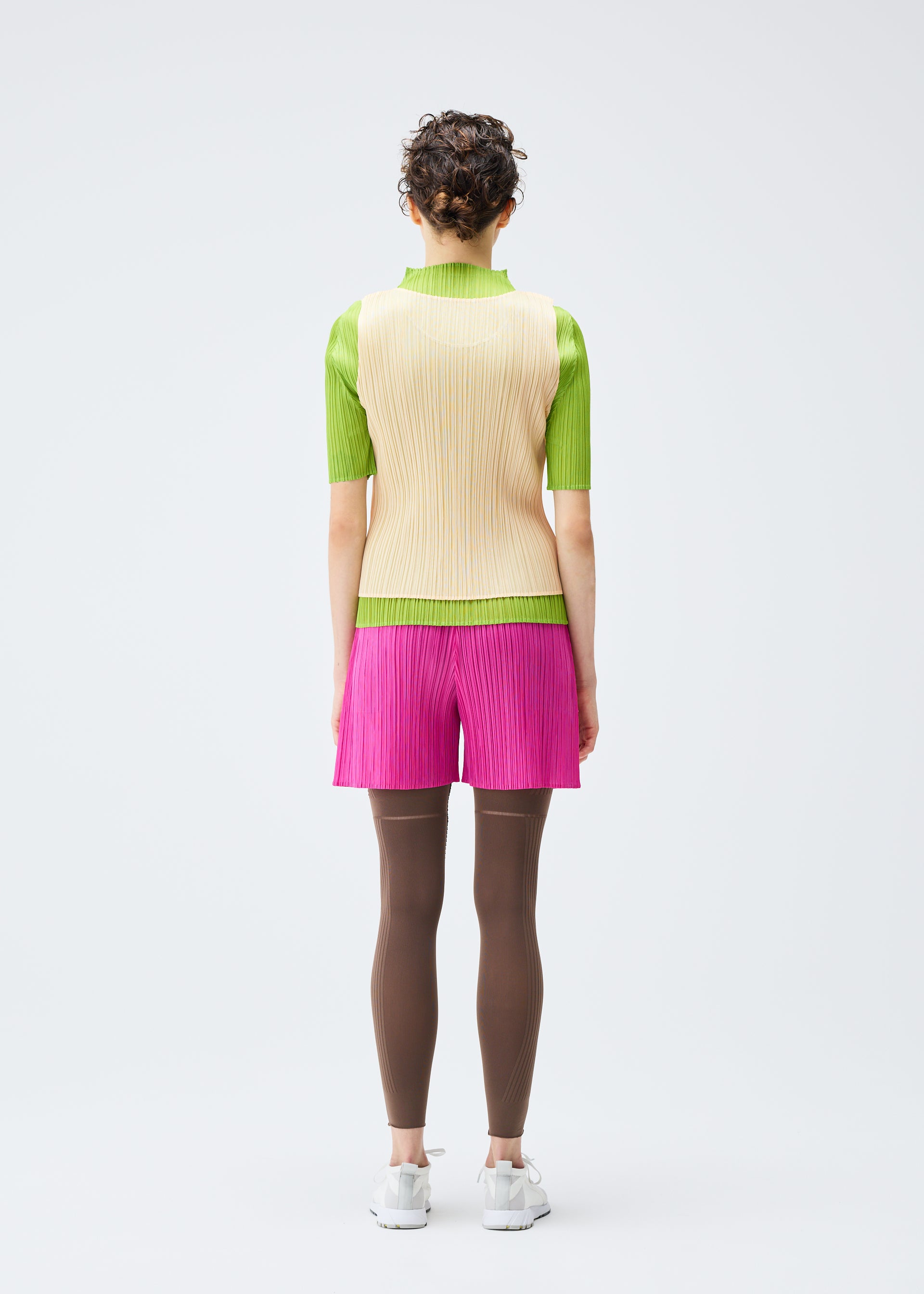 LUCID PLEATS Shorts Yellow Green