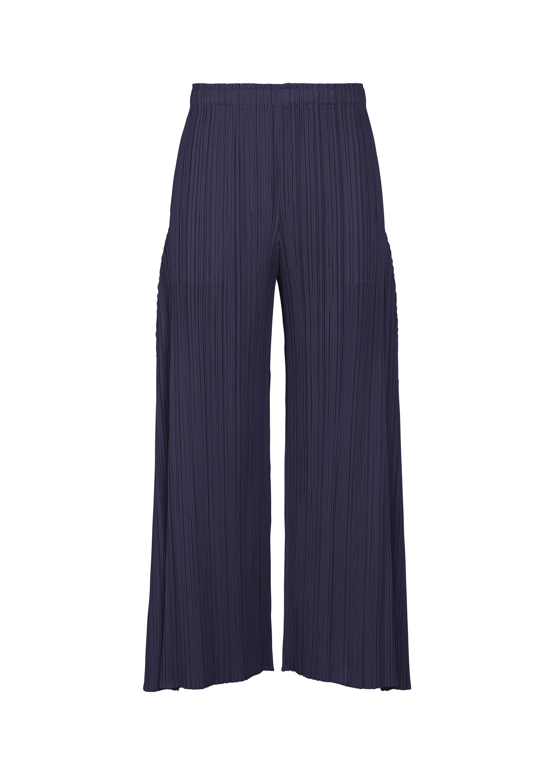 EFFICIENT-SQUARE-2 – The official ISSEY MIYAKE ONLINE STORE