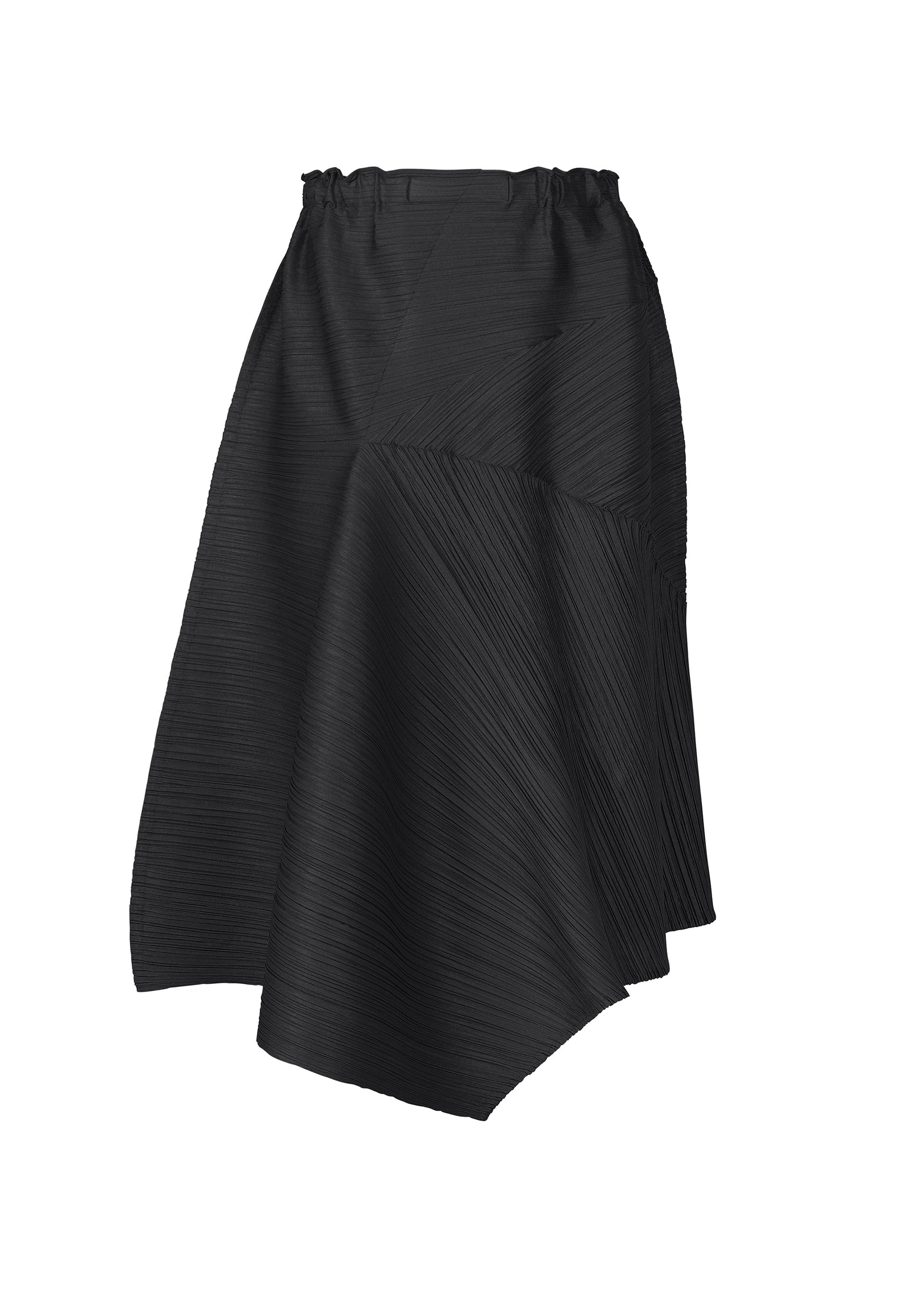 A product shot of the PLEATS PLEASE ISSEY MIYAKE SPIN skirt in black (15).