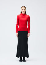 A model wears the PLEATS PLEASE ISSEY MIYAKE OLE! clothing.