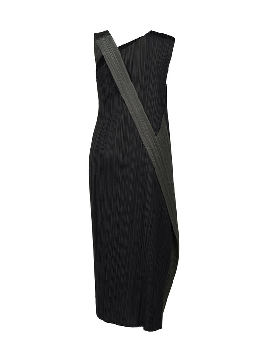 A detail shot of the PLEATS PLEASE ISSEY MIYAKE POINTE dress.
