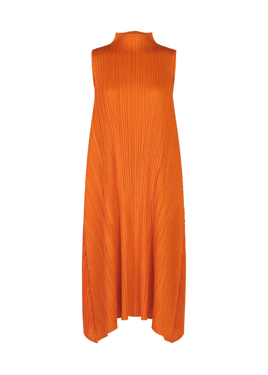 A product shot of the PLEATS PLEASE ISSEY MIYAKE EFFICIENT SQUARE 2 clothing in orange (32).