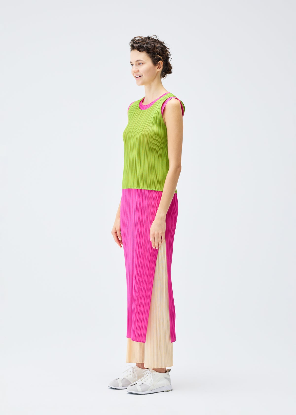 LUCID PLEATS Top Light Grey