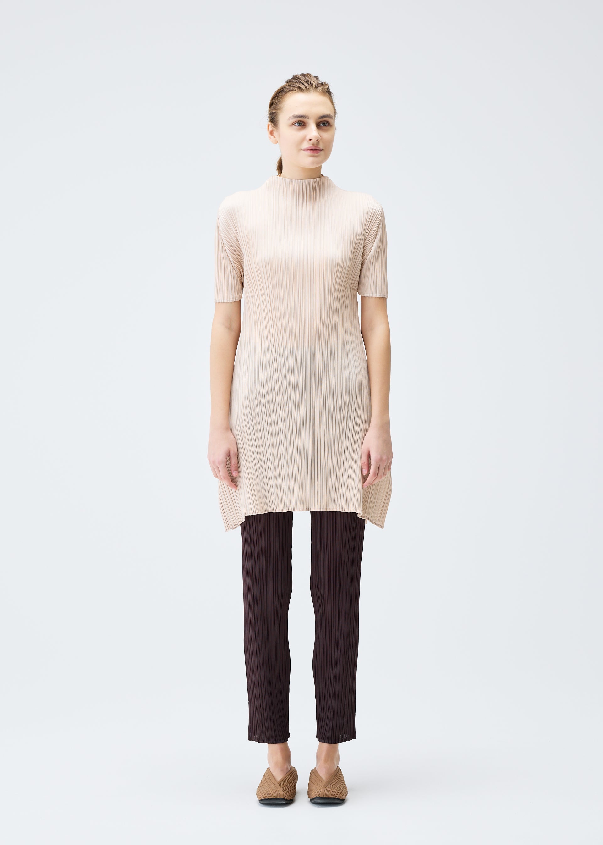 MONTHLY-COLORS-JULY – The official ISSEY MIYAKE ONLINE STORE