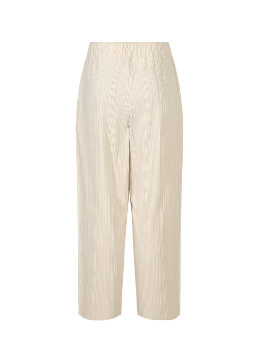 A detail shot of the PLEATS PLEASE ISSEY MIYAKE A POC SHELL clothing.