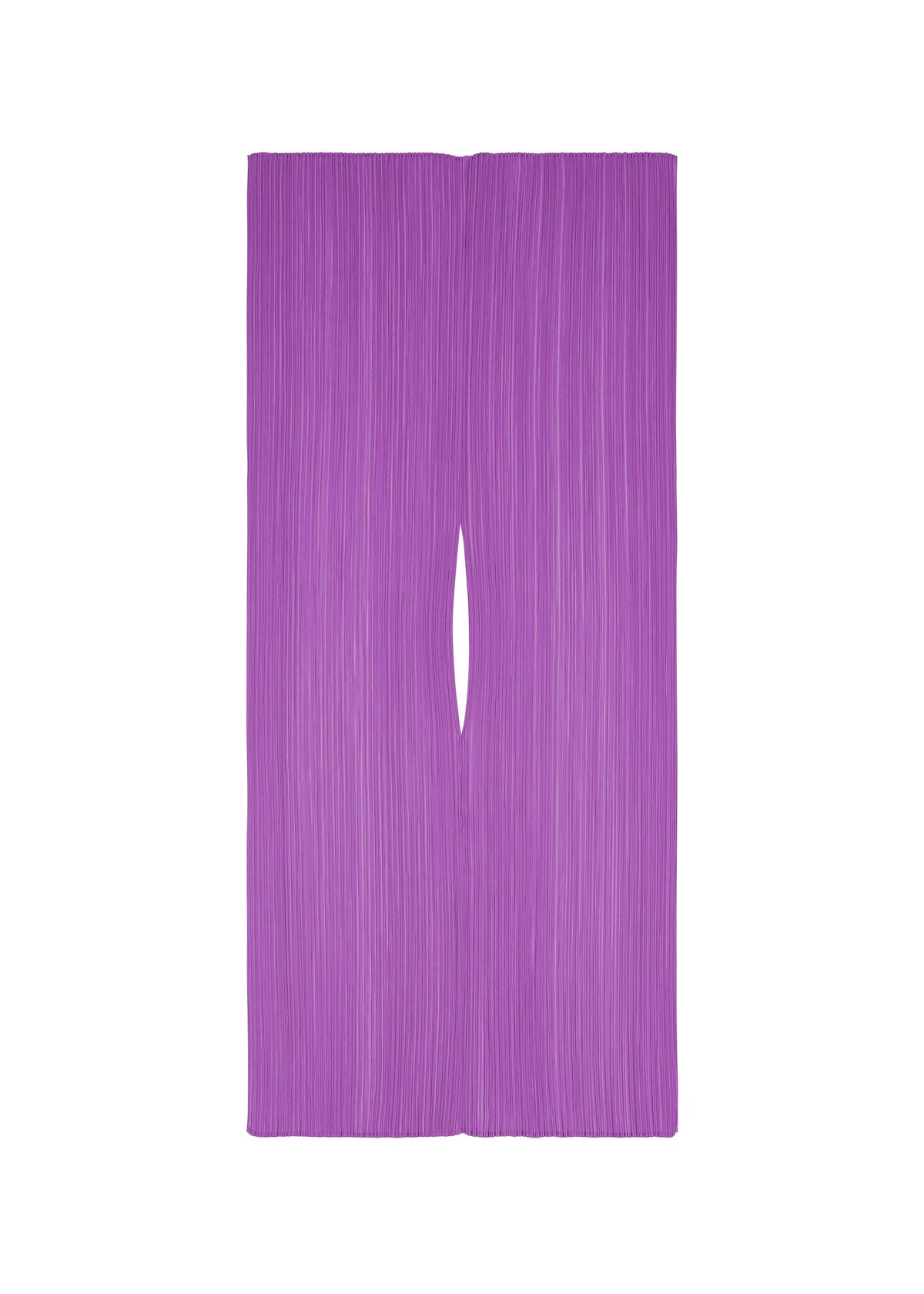 A product shot of the PLEATS PLEASE ISSEY MIYAKE MADAME T AUGUST stole in light purple (80).