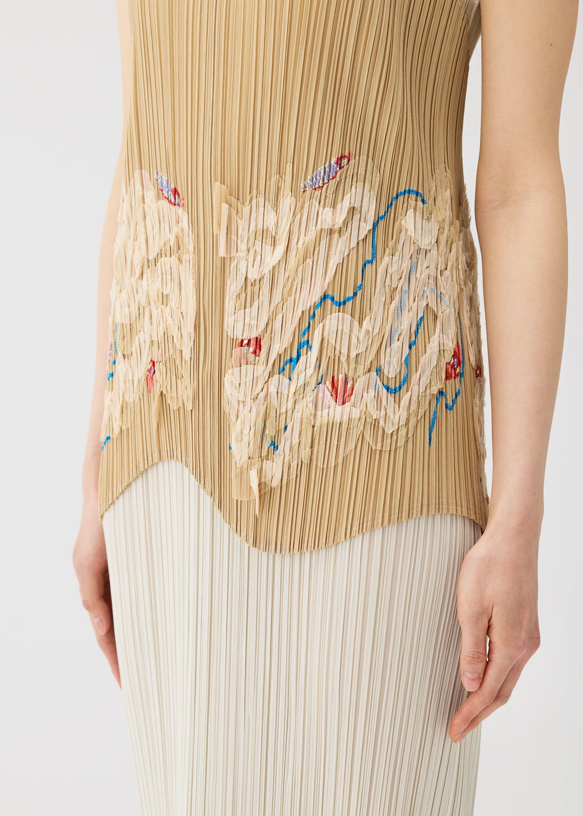 I SPY! Vest Sand Beige