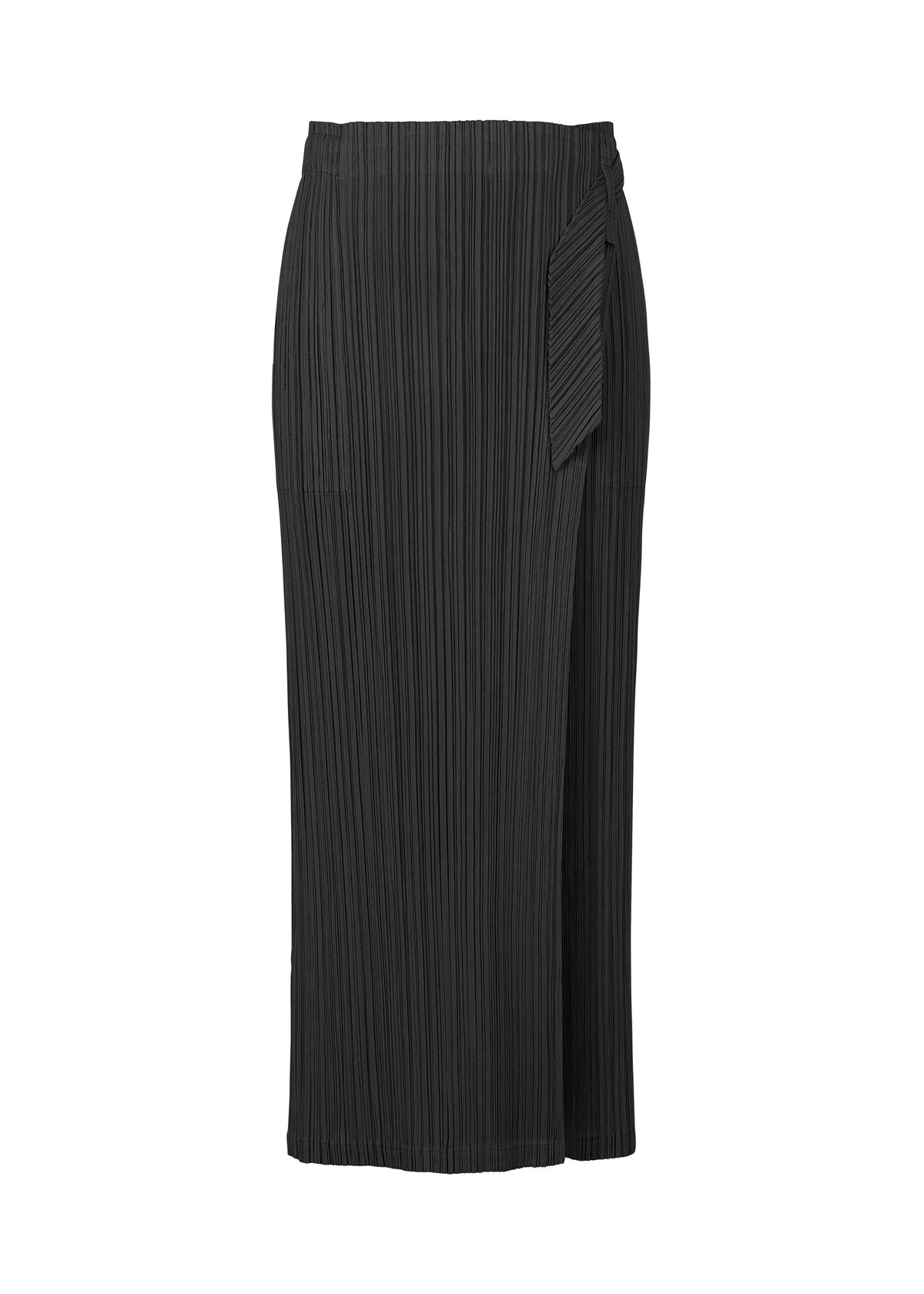 A product shot of the PLEATS PLEASE ISSEY MIYAKE FACADE trousers in black (15).