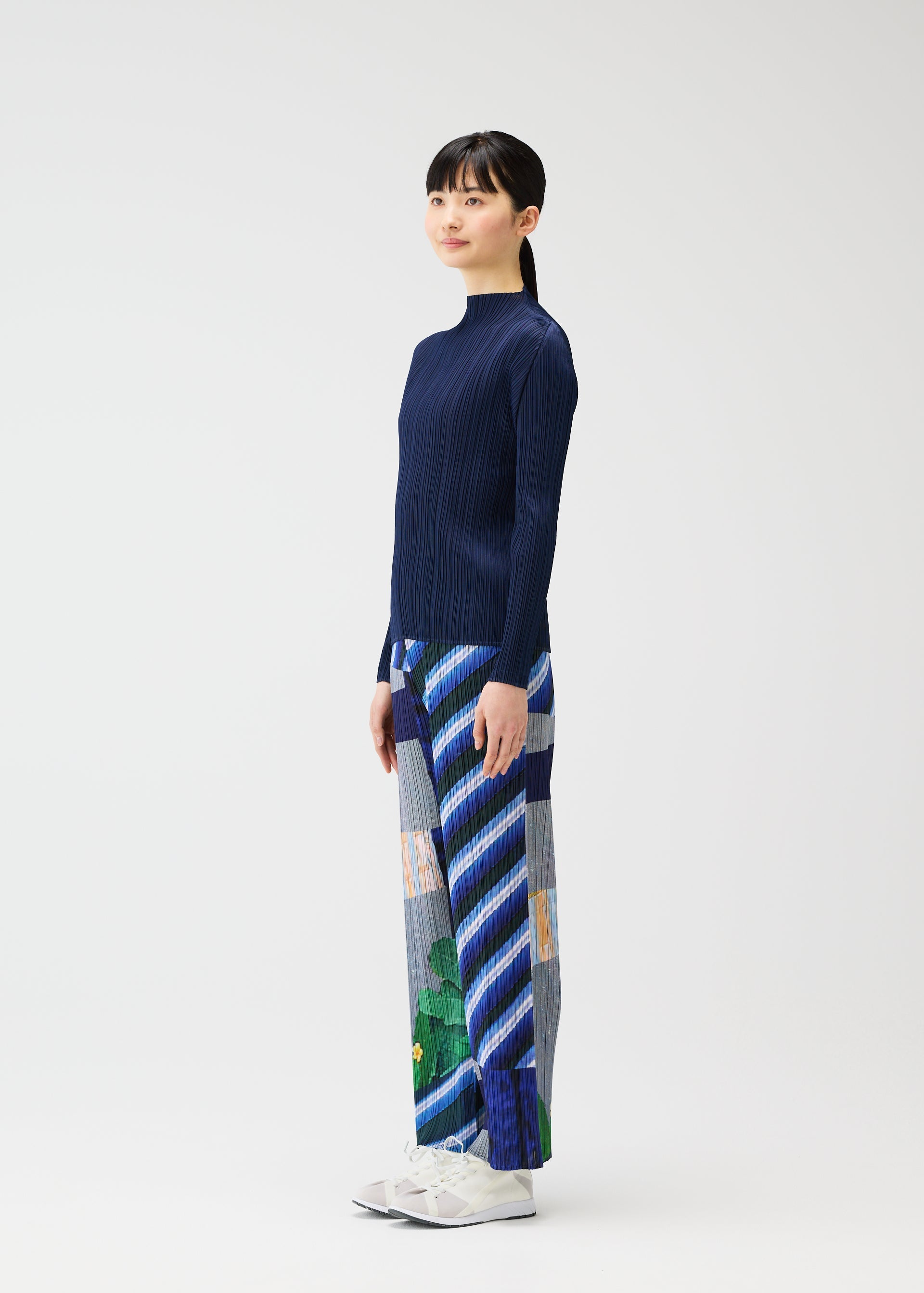 CITY COLLAGE Trousers Blue x Yellow – The official ISSEY MIYAKE