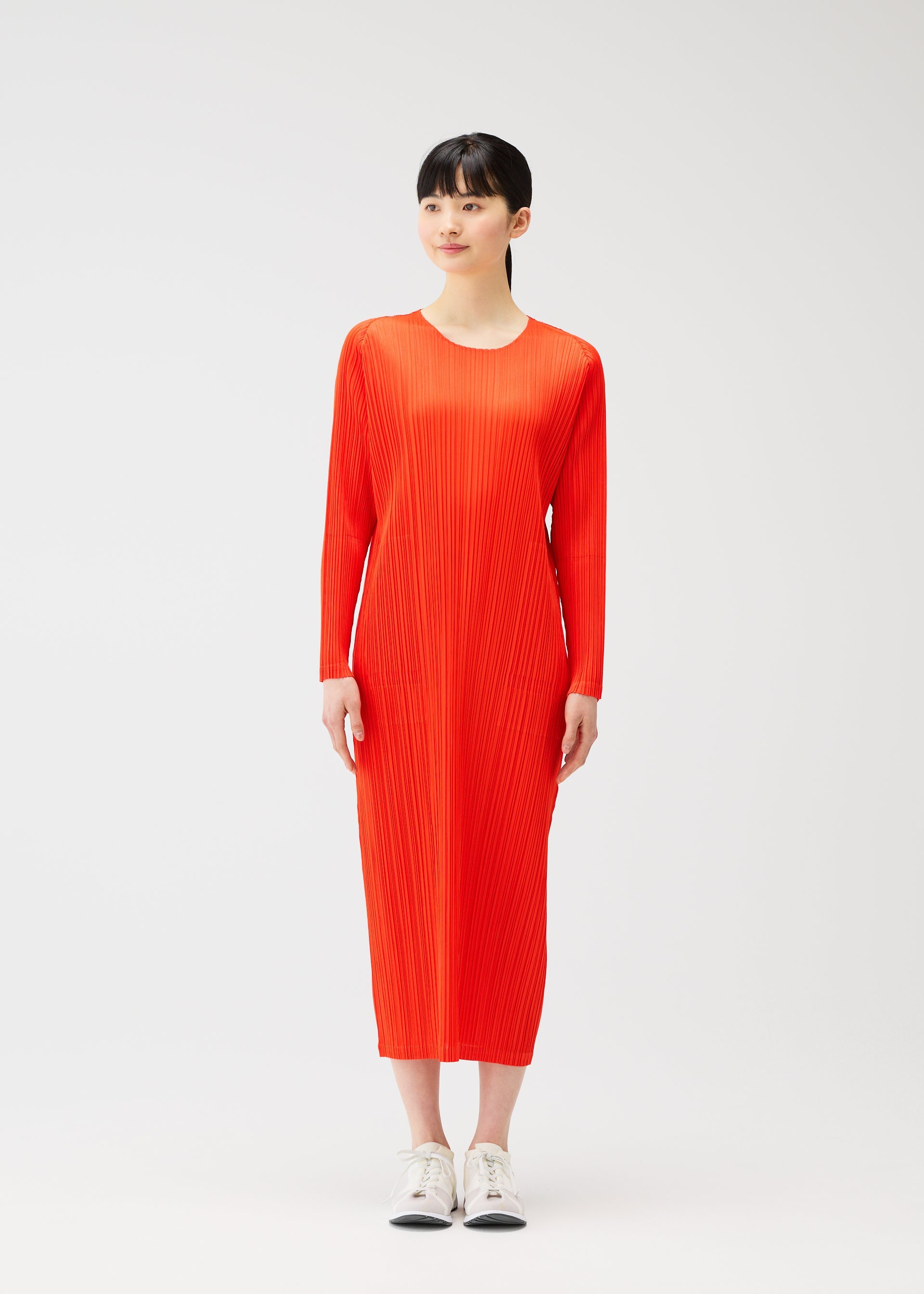 MONTHLY-COLORS-FEBRUARY – The official ISSEY MIYAKE ONLINE STORE