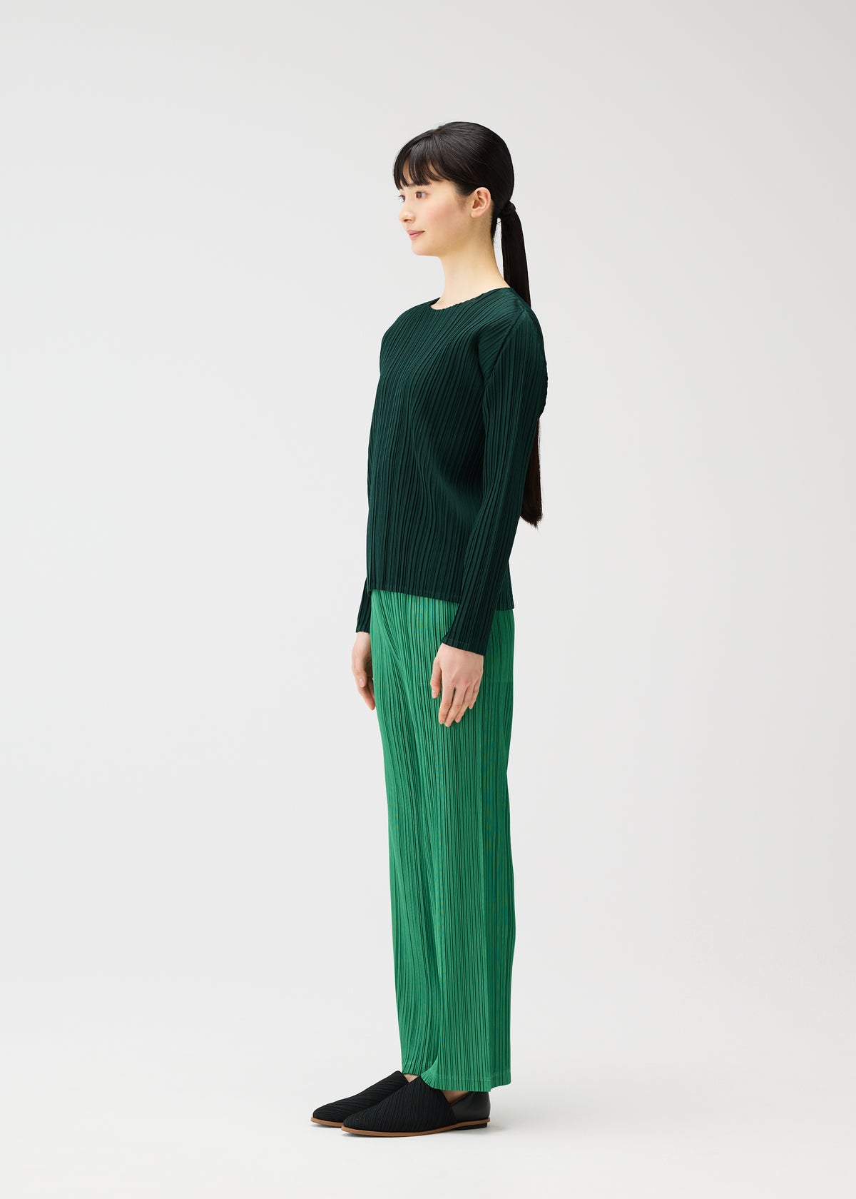 RAMIE PLEATS Top Dark Green