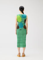 A model wears the PLEATS PLEASE ISSEY MIYAKE MARKET market-shirt-potato.