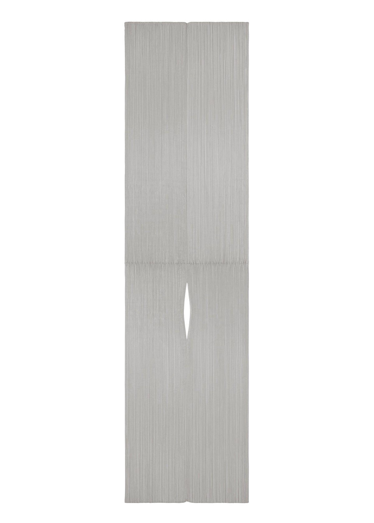 A product shot of the PLEATS PLEASE ISSEY MIYAKE MADAME T FEBRUARY stole in light grey (10).