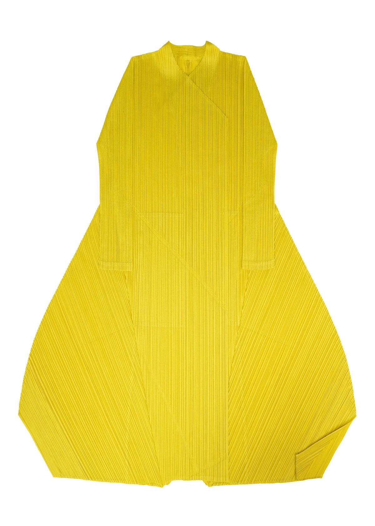 A detail shot of the PLEATS PLEASE ISSEY MIYAKE MONTHLY COLORS : OCTOBER coat.