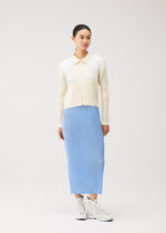 A model wears the PLEATS PLEASE ISSEY MIYAKE MONTHLY COLORS : AUGUST monthly-colors-august-jacket-off-white.